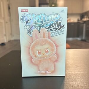 AUTHENTIC POP MART Big Into Energy (Serenity)